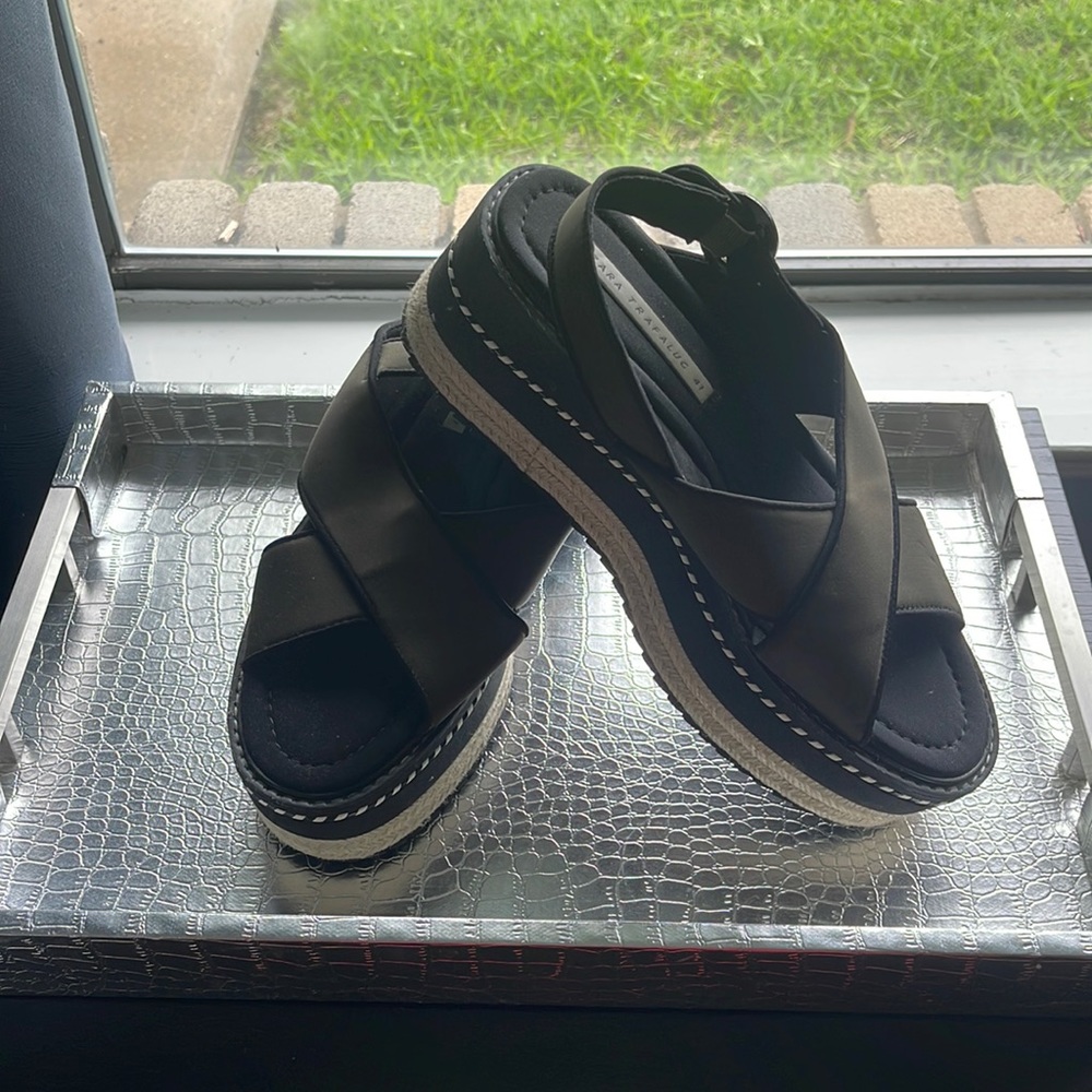 Plataforma sandals Zara trafaluc olive green